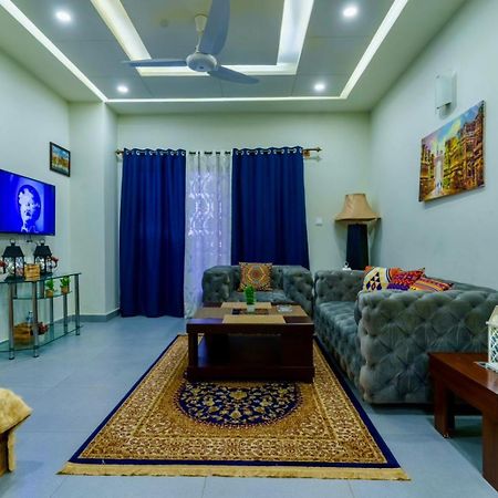 B&B Mumtaz City Исламабад Екстериор снимка