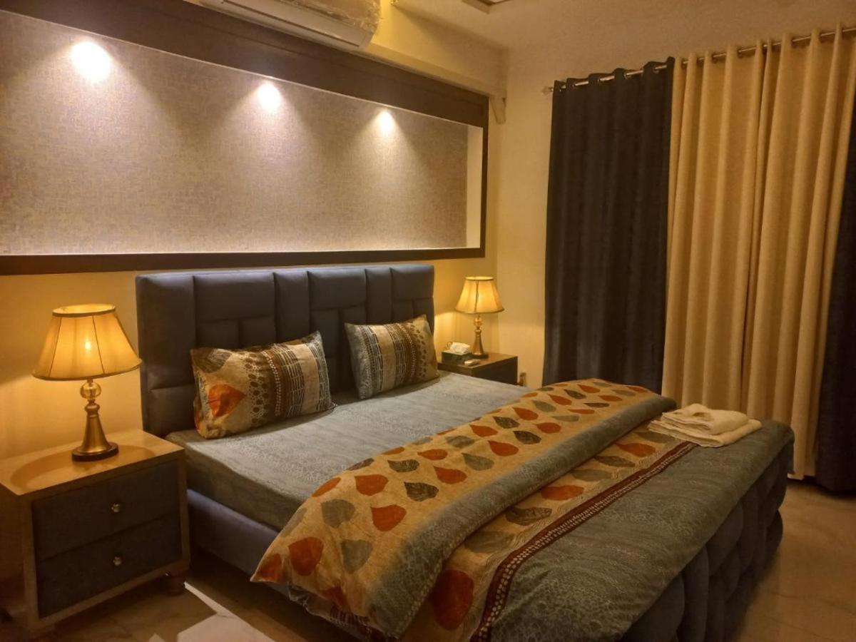 B&B Mumtaz City Исламабад Екстериор снимка